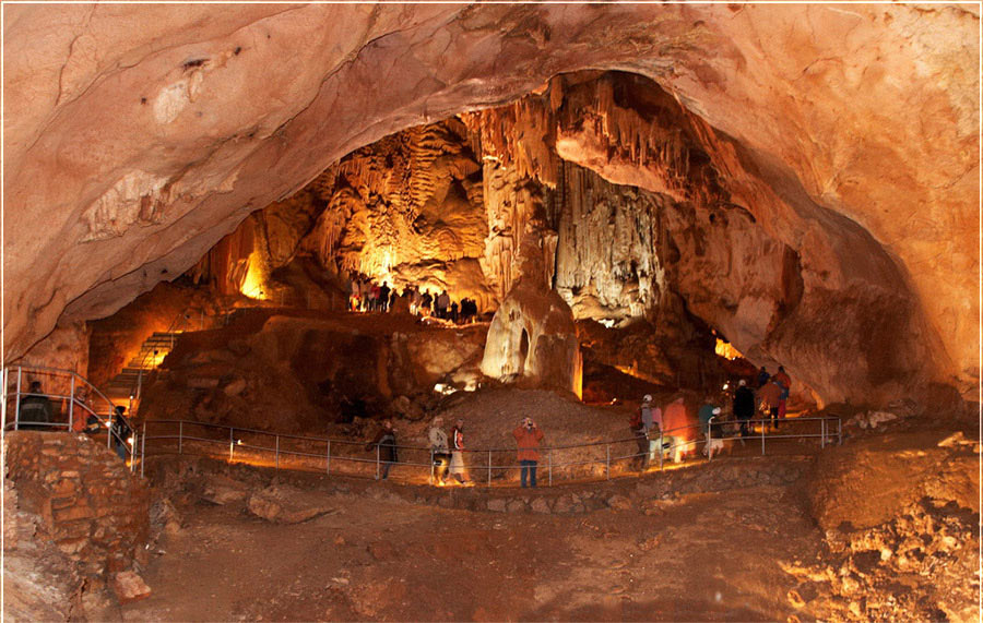 Красные пещеры (Кизил-Коба) иллюстрация 0