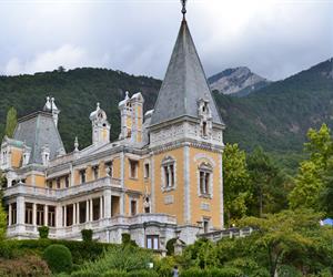 Дворцы Крыма, архитектура, парки и сады