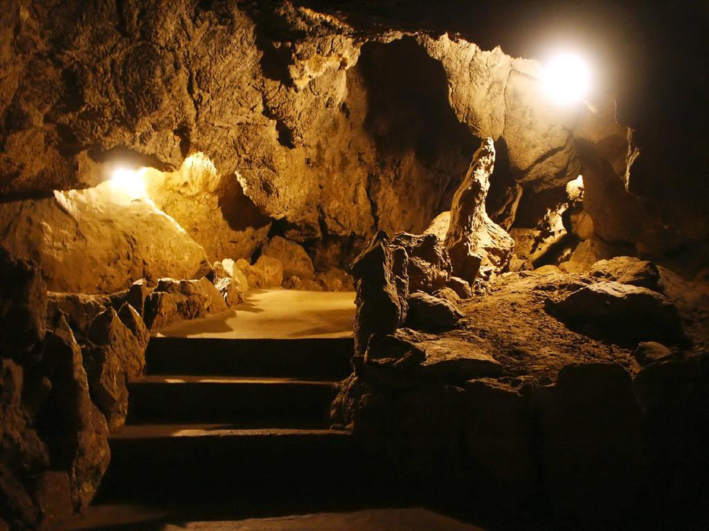 Красные пещеры (Кизил-Коба) иллюстрация 1