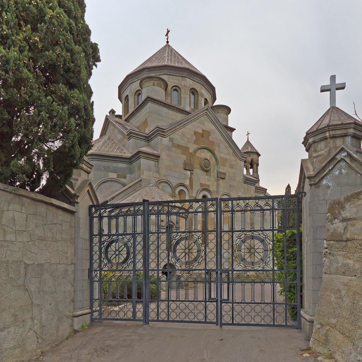 Армянская церковь в Ялте (святой Рипсиме) иллюстрация 0