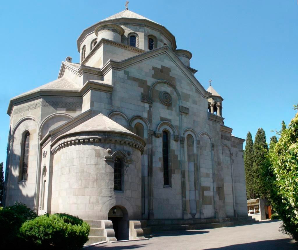 Армянская церковь в Ялте (святой Рипсиме) иллюстрация 1